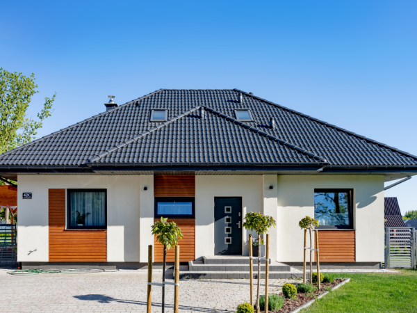 Dachówka betonowa Braas Bałtycka Cisar, kolor grafitowy