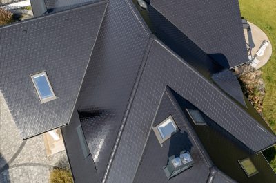 Każdy dach ma swoje punkty krytyczne - miejsca, gdzie geometria staje się wyzwaniem, a szczelność wymaga szczególnej uwagi