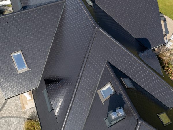 Każdy dach ma swoje punkty krytyczne - miejsca, gdzie geometria staje się wyzwaniem, a szczelność wymaga szczególnej uwagi