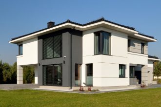 W domach energooszczędnych kluczowa jest jakość i sposób wykonania izolacji - niekoniecznie materiał bazowy ściany czy dachu