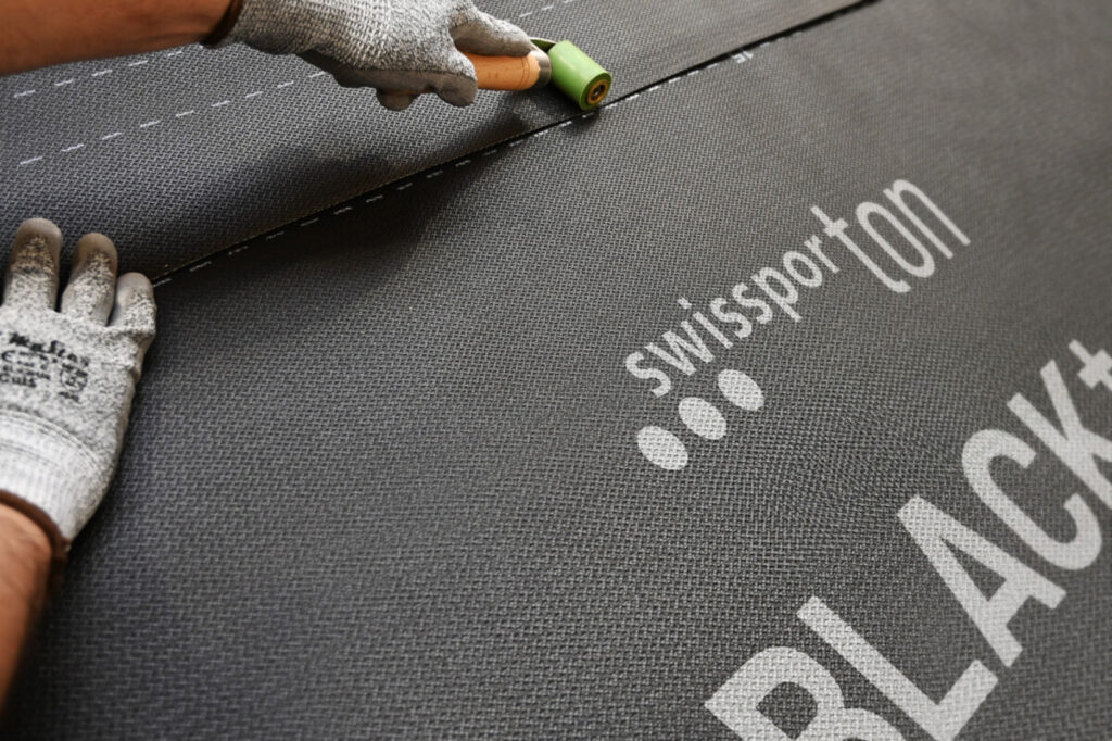 Współczynnik Sd na poziomie 0,12 m umożliwia proBLACK+ skuteczne odprowadzanie wilgoci z wnętrza konstrukcji